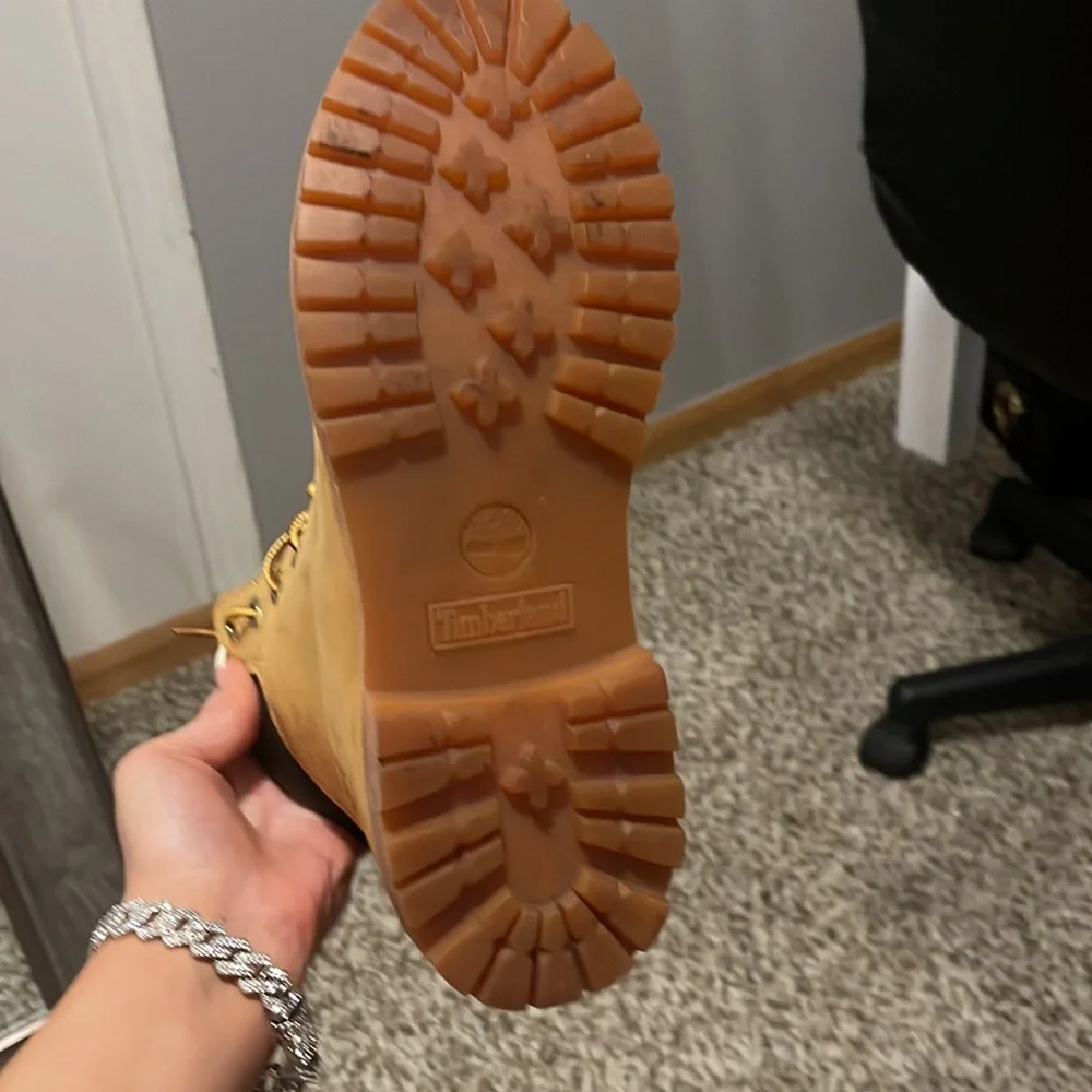 Timbs - Picture 3 of 3